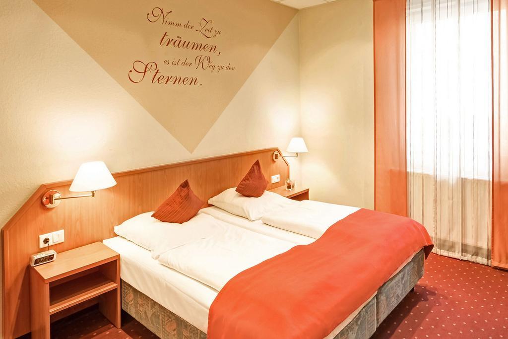 Hotel Restaurant Zum Werdersee ブレーメン エクステリア 写真