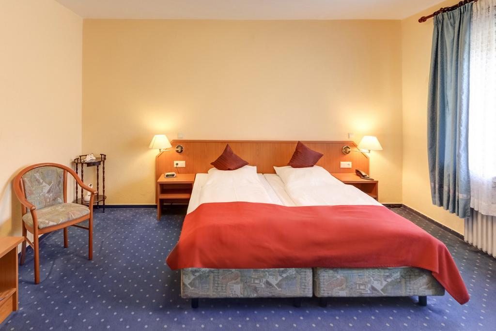 Hotel Restaurant Zum Werdersee ブレーメン エクステリア 写真